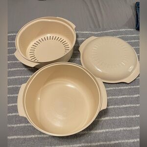 Tupperware Microwave Stack Cooker Steamer Almond 3 Qt 5 Piece Set Vintage